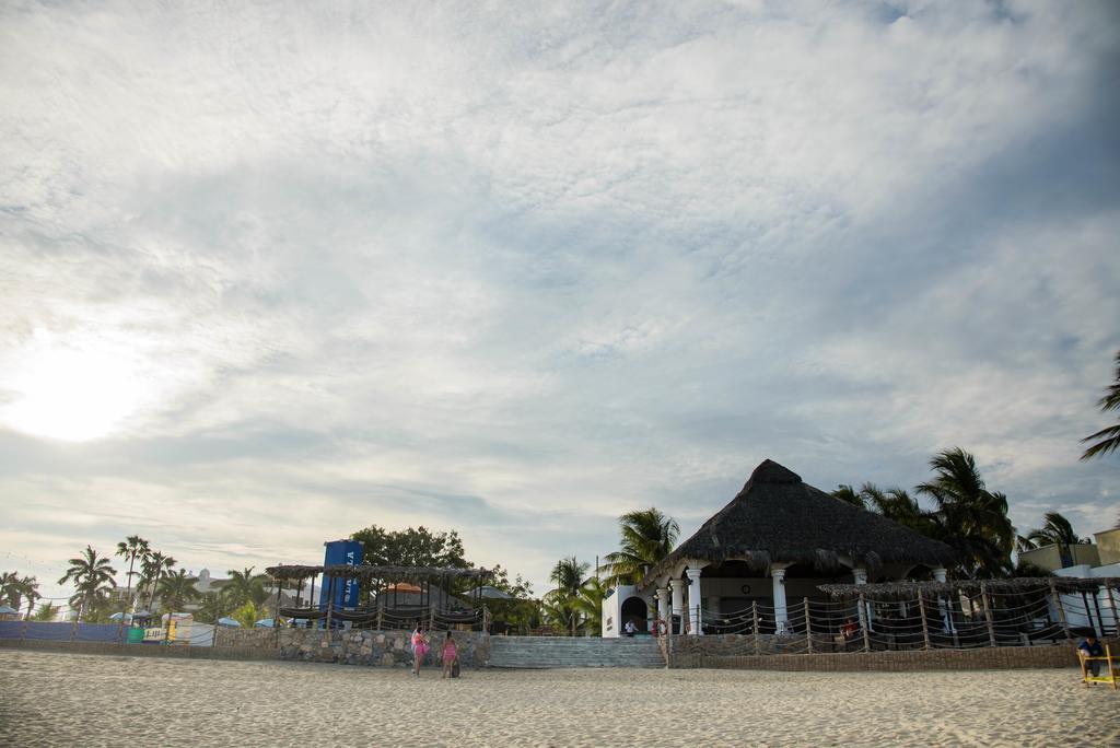 Готель La Isla Huatulco Екстер'єр фото