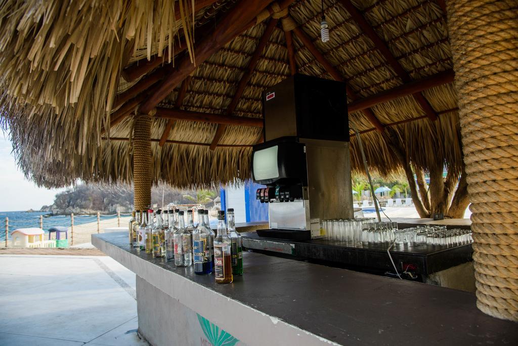 Готель La Isla Huatulco Екстер'єр фото